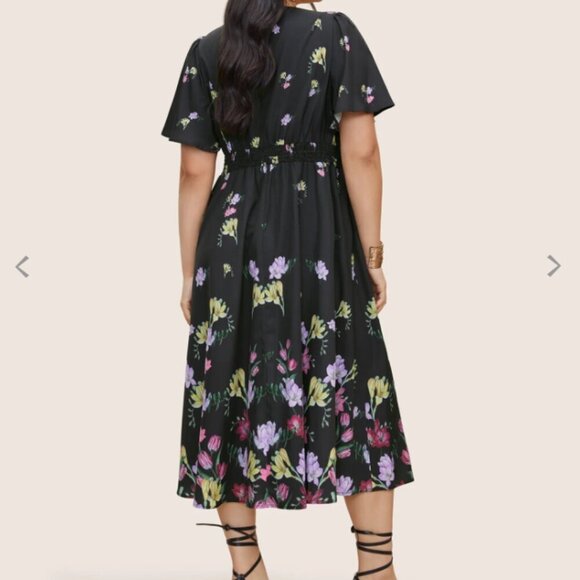 BloomChic Plus Size Floral Print Shirred Pocket Ruffle Sleeve Dress 4XL us26 - Picture 2 of 5